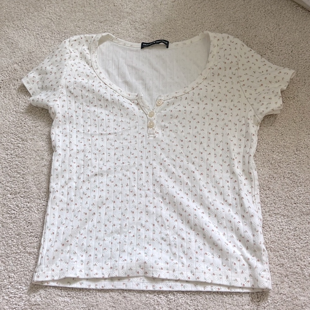 Brandy Melville Zelly Eyelet floral top